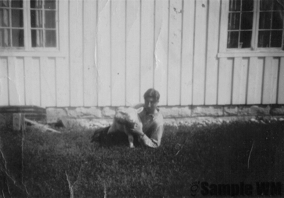  Harald Grønningen som dreng sommeren 1954
