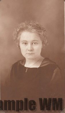 Cora Leonora Houske
