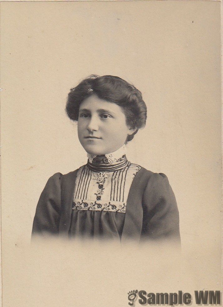 Klara Størdal g. Simonsen 
