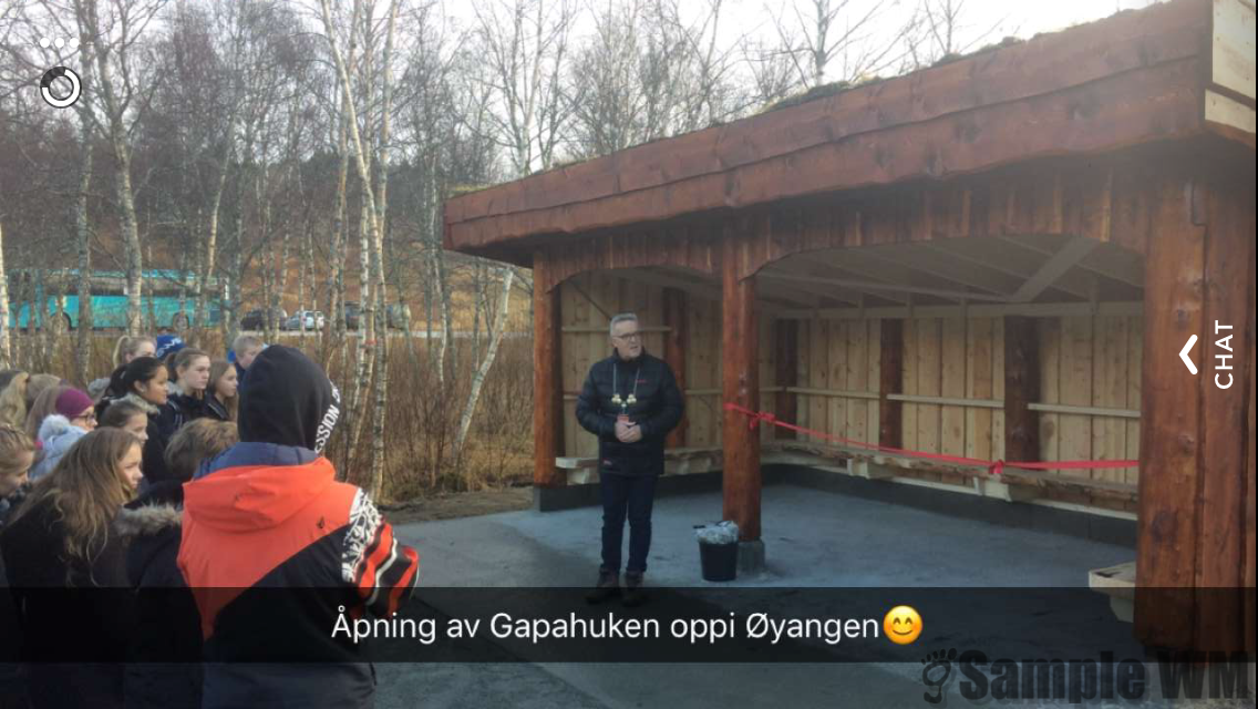 Åpning av gapahuken i Øyangen
Oddvar Indergård foretar høytidelig åpning
