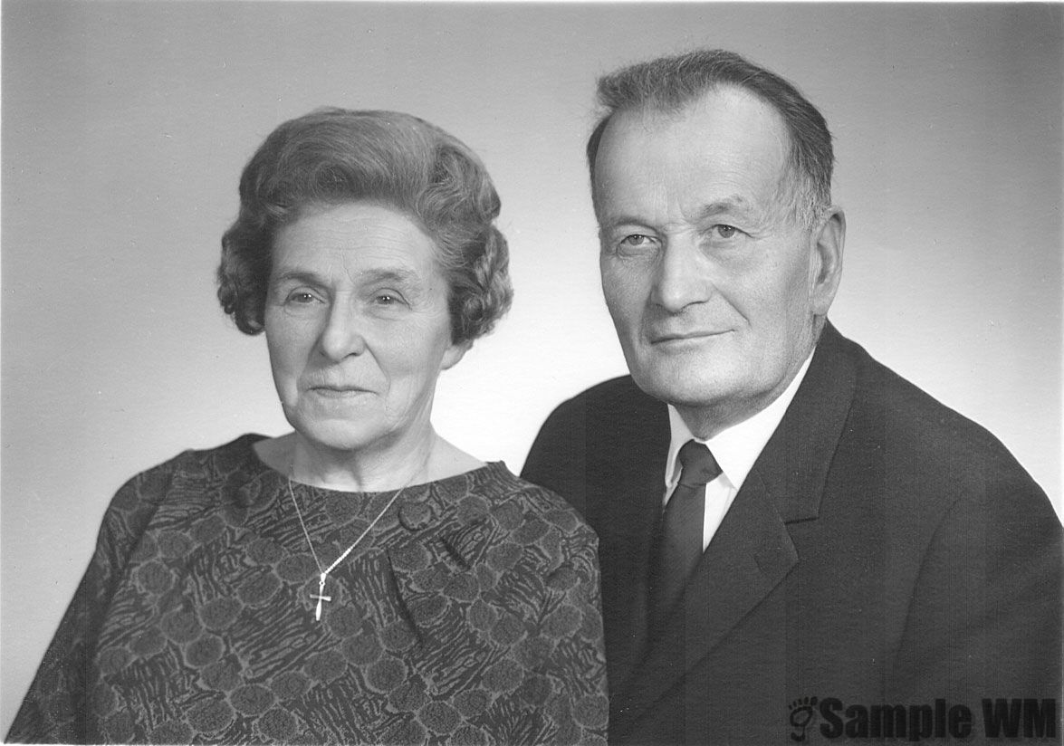 Anne og Johan Ofstad
Anne Marie Johansdatter Ersland (1901-2000) og Johan Olsen Ofstad (1903-1989). 
