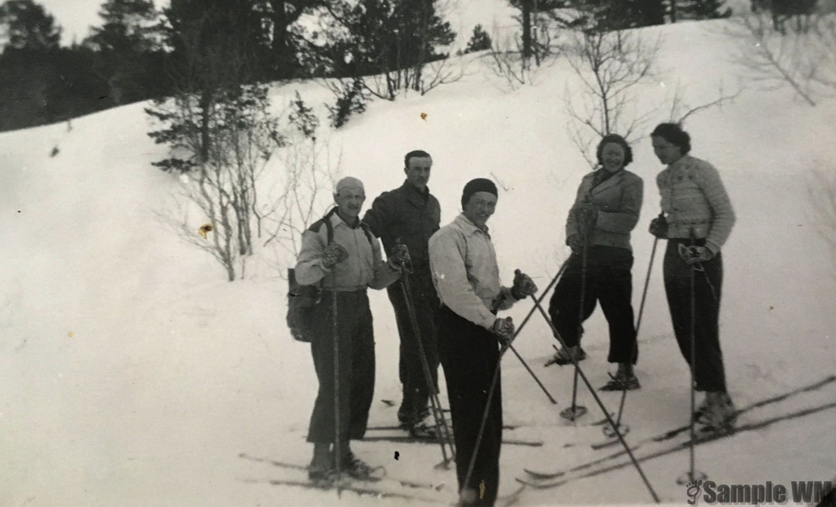 På skitur
Fredrik Sterten, ?, Jens Sterten, ?, ?.
