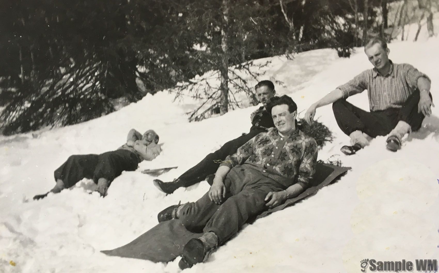 Kvilestund i snøen
Fra venstre: Fredrik Sterten, Jens Sterten, Odd O Tøndel
