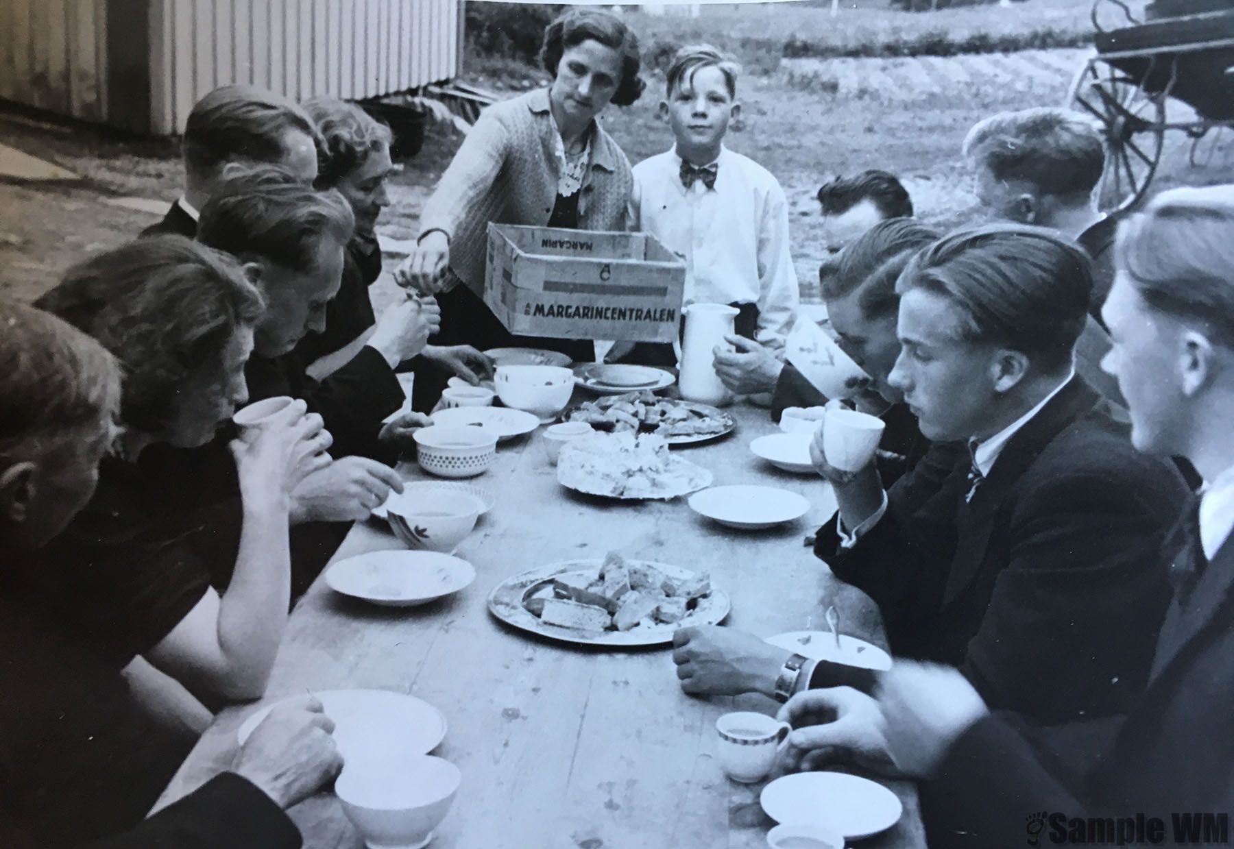 På Steinvoll
Hallfrid Meland og Ola Ysland i midten
