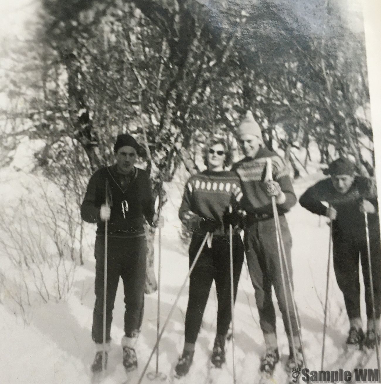 Skitur
Turid og Oddvar Ysland midt på bildet.
