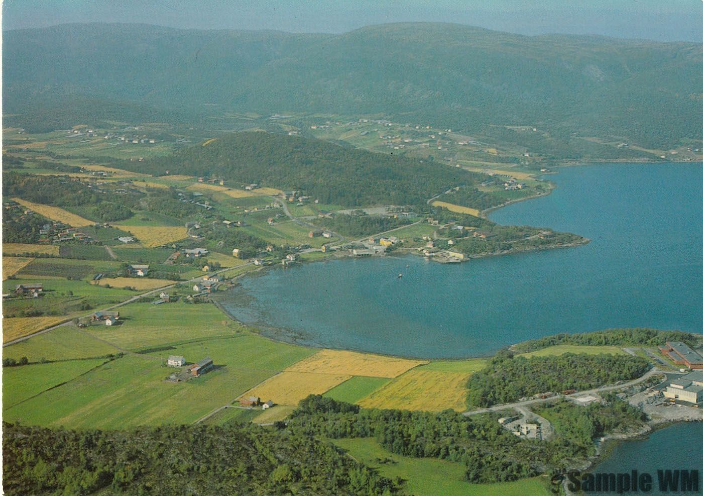 Flyfoto over Lensvik, 1980
