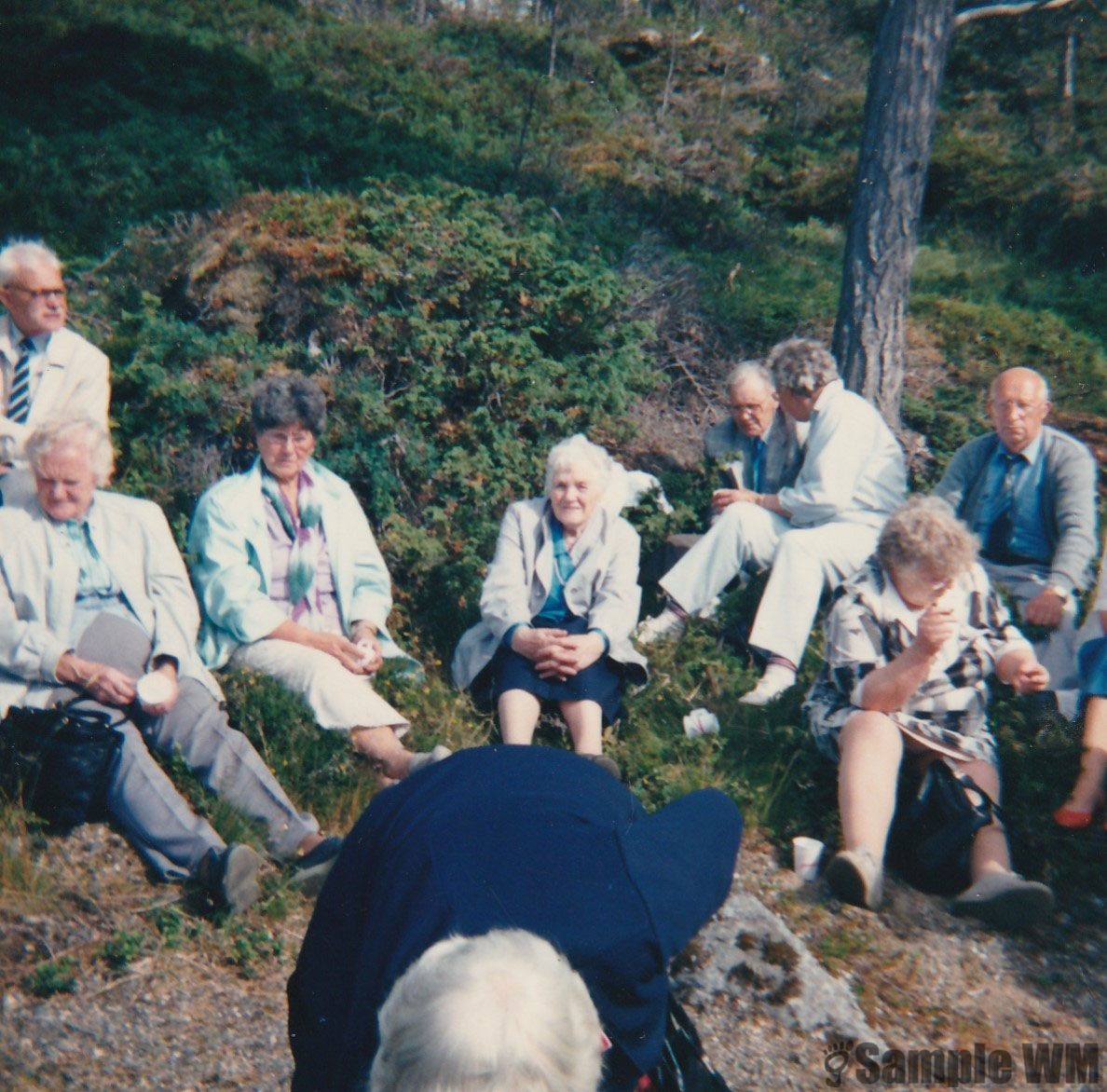 På tur
Fra v: Gudrun Landrø, Olaug Ysland, Karen Ysland, Edv. Landrø
