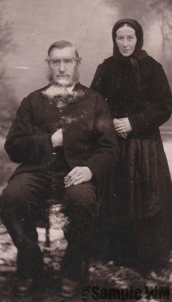 Johan Petter og Marit Landrø
Johan Petter Johnsen Landrø (1827-1905) og Marit Jensdatter Indergård (1827-1905).  
