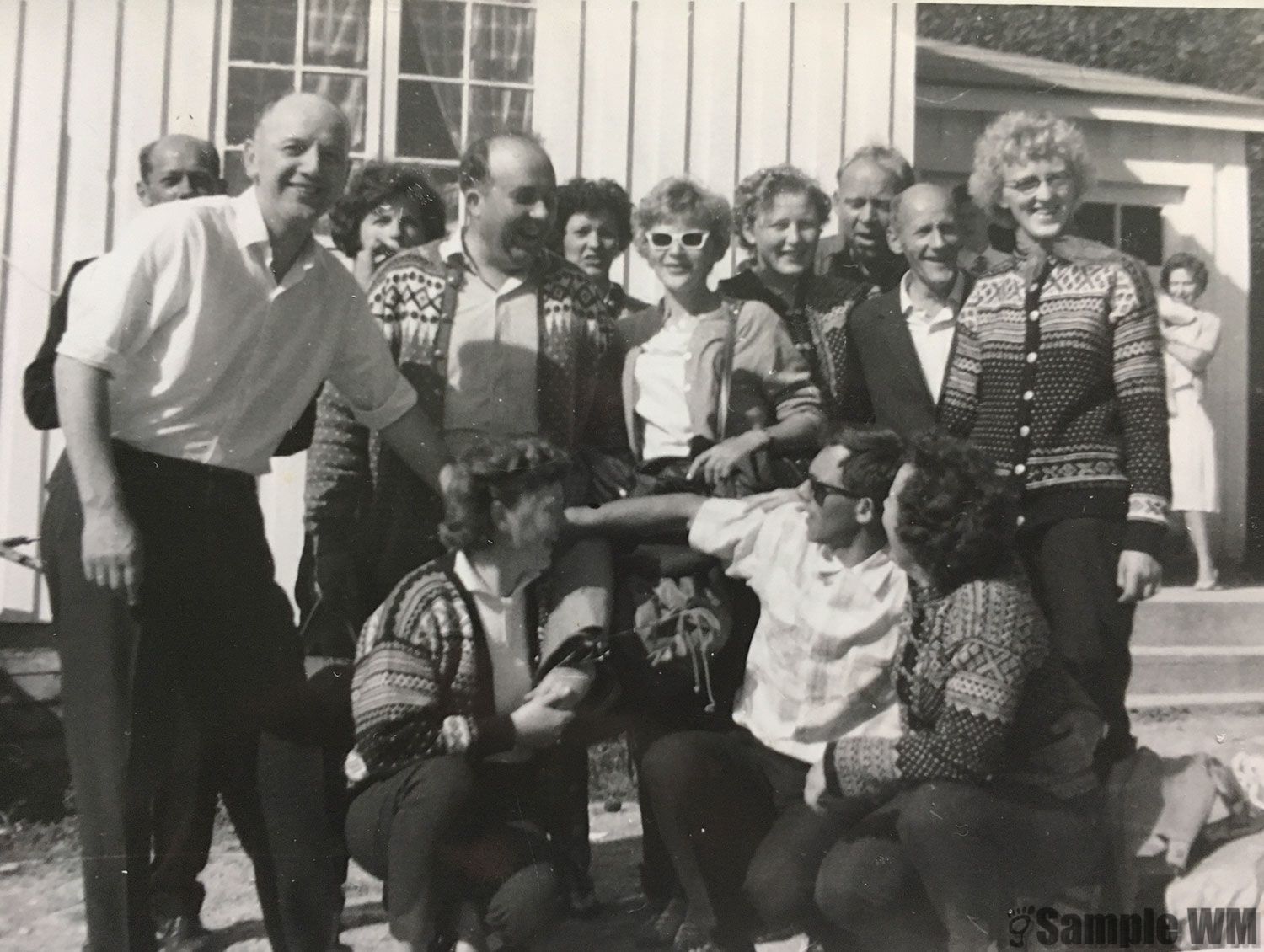 På busstur
Fra venstre: Kolbjørn Sandstad, Gunnar Meland, Astrid Meland, Per Indergård, Reidun Meland, Kari Sterten, Ola Sterten, Torbjørn Knutsbuen, Nils J Meland.
