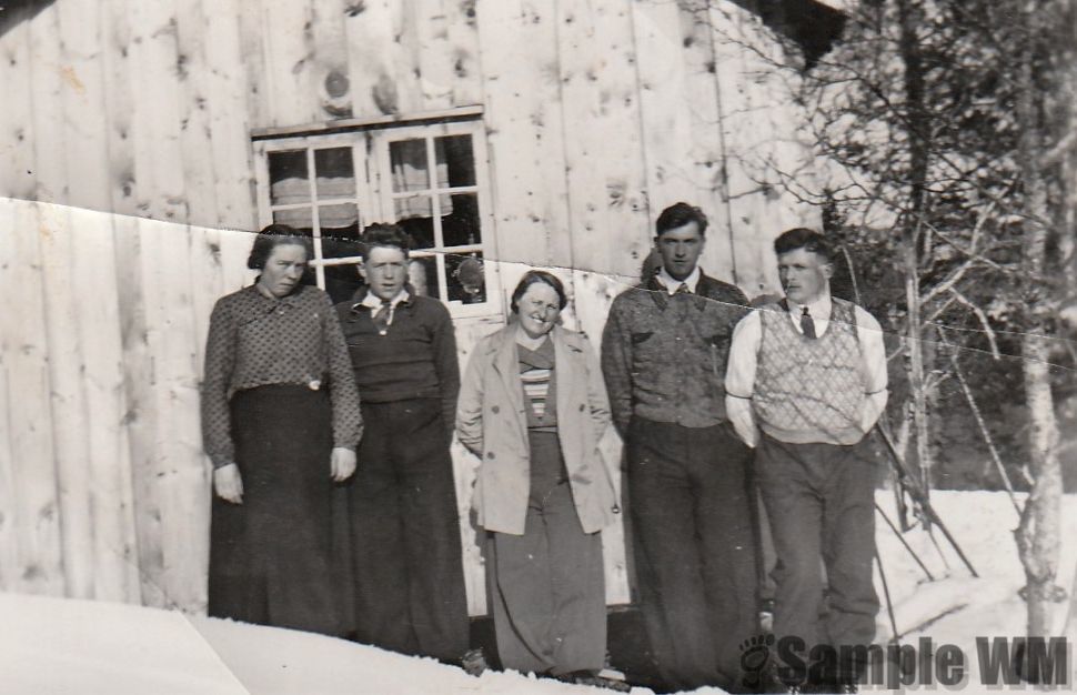 Påska 1936
Nr. 2 fra venstre: Erling E Meland. Nr. 2 fra Høyre: Ole M Meland.
