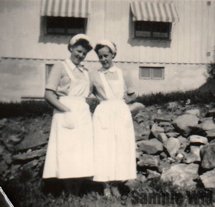 Ragnhild Tangvik, f. Sterten og Asbjørg Knutsbuen, f. Tøndel
