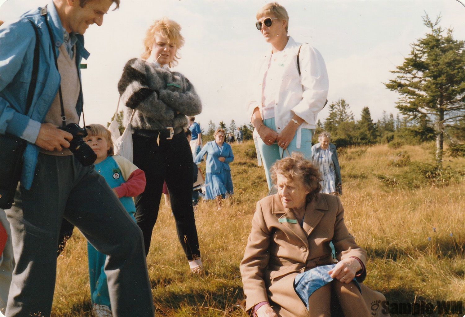 Slektsstevne på Fjølåsen 1988
Rolf Selbekk, Trine Åsmul, Tove Selbekk, Torill S. Selbekk
